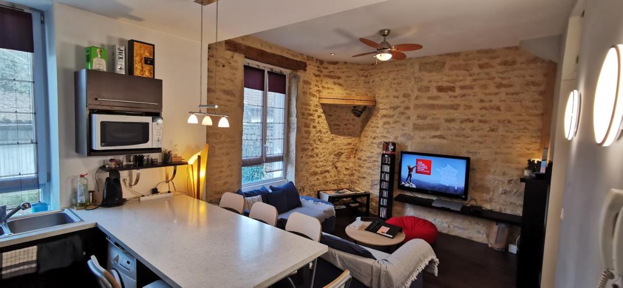 Cosyterroir Dijon: Gastronomic Getaway near Arquebuse-Gare Apartment Exterior photo