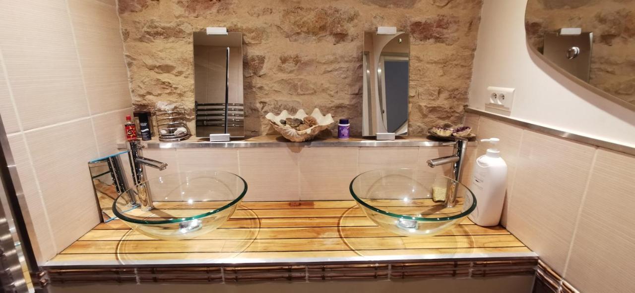 Cosyterroir Dijon: Gastronomic Getaway near Arquebuse-Gare Apartment Exterior photo