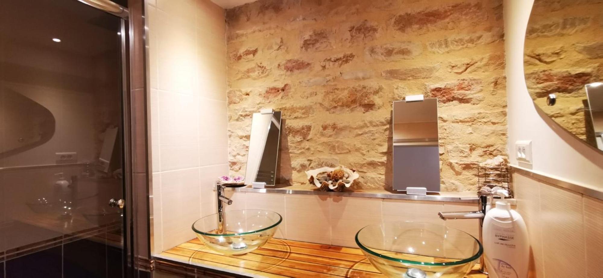 Cosyterroir Dijon: Gastronomic Getaway near Arquebuse-Gare Apartment Exterior photo